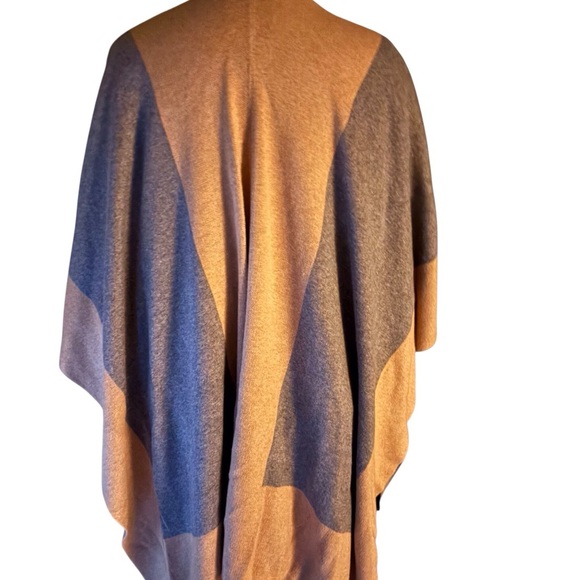 Elegant Tan and Gray Women's Wrap Poncho Sweater - Picture 3 of 4